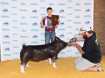 Decker Showpigs Winners
