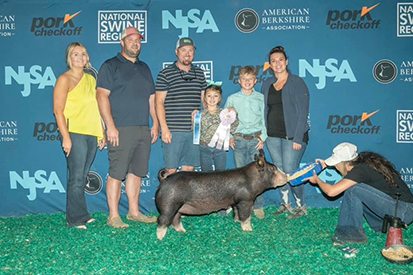 Decker Showpigs Winners